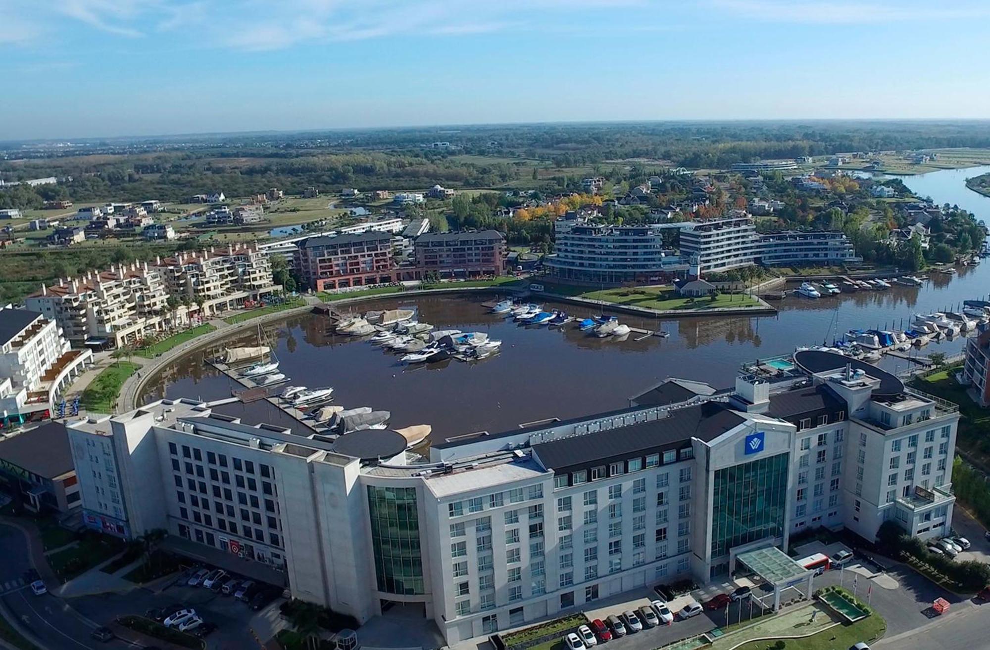 فندق ويندهام نورديلتا تيغر - بوينس آيرس تيغري المظهر الخارجي الصورة Aerial view of the hotel