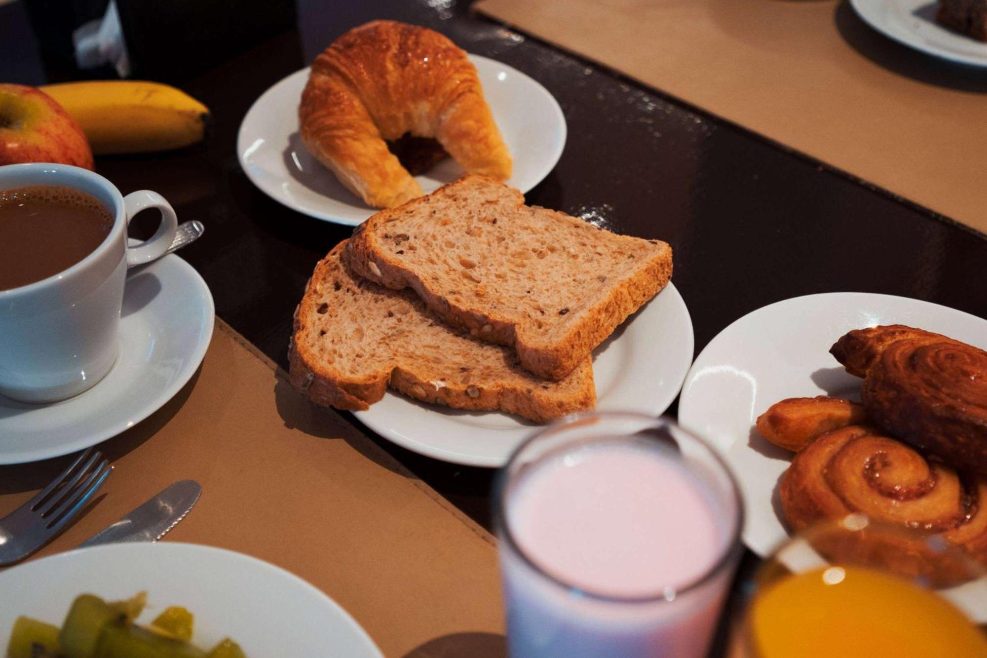 فندق ويندهام نورديلتا تيغر - بوينس آيرس تيغري المظهر الخارجي الصورة A typical breakfast in the Netherlands