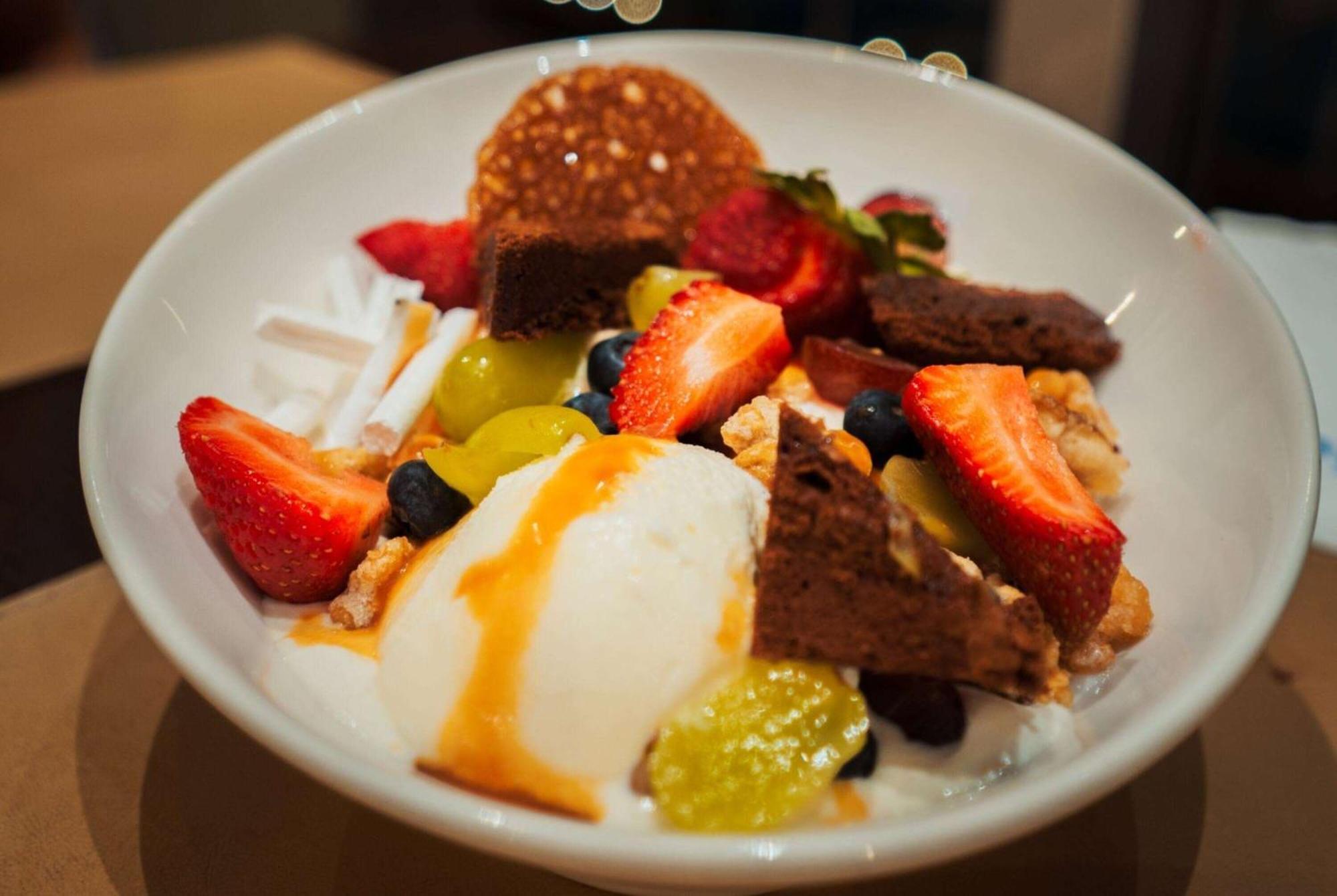 فندق ويندهام نورديلتا تيغر - بوينس آيرس تيغري المظهر الخارجي الصورة Fruit salad with yogurt